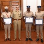 பெண்ணின் உயிரை காப்பாற்றிய ஆய்வாளர்-குவியும் பாராட்டு…!